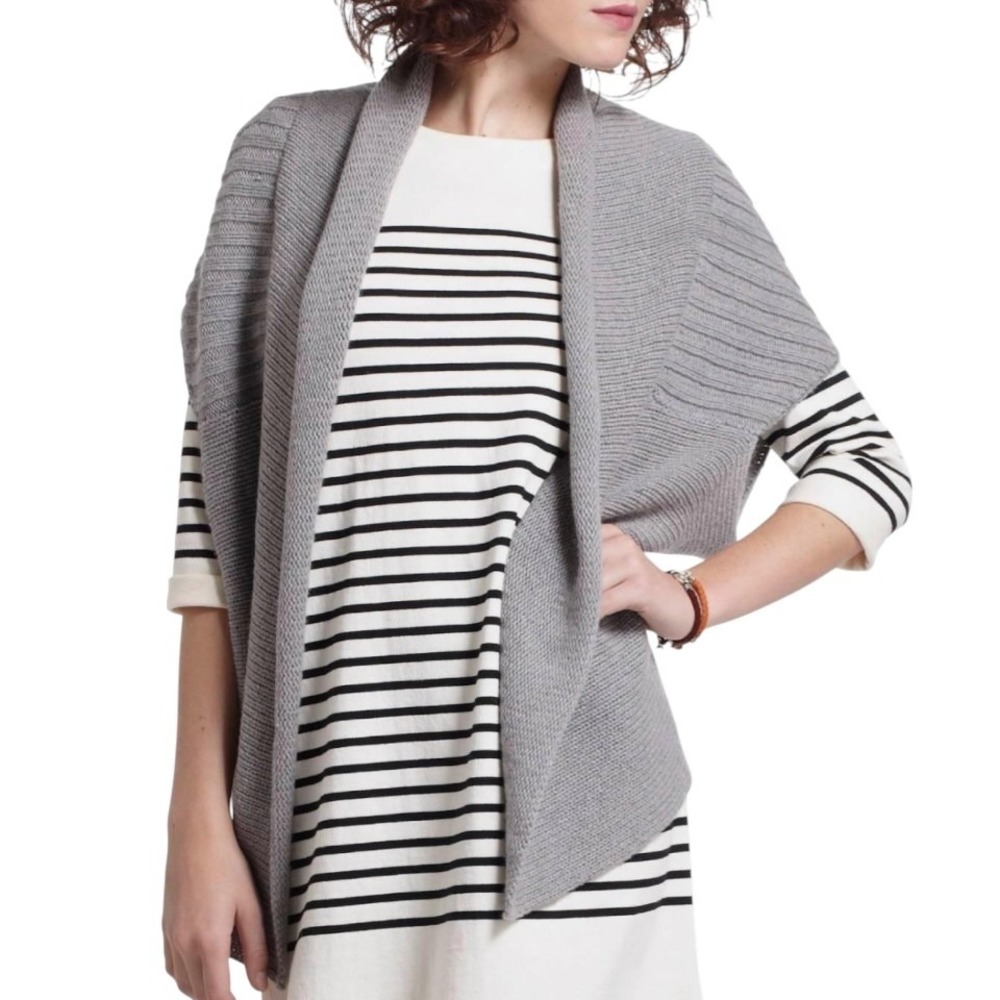 ANGEL OF THE NORTH Anthropologie GRAY SWEATER VEST OPEN CARDIGAN Lambswool M/L